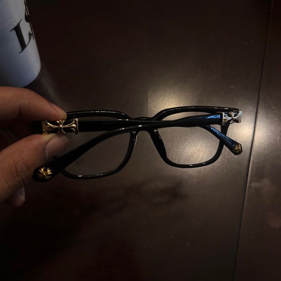 Chrome Glasses |Black & Gold| - Picture 3 of 3